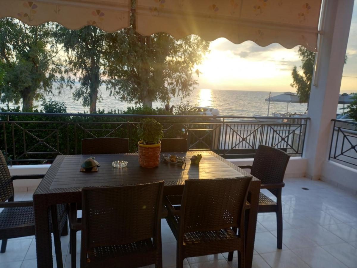 σπίτι δίπλα στην θάλασσα Patras