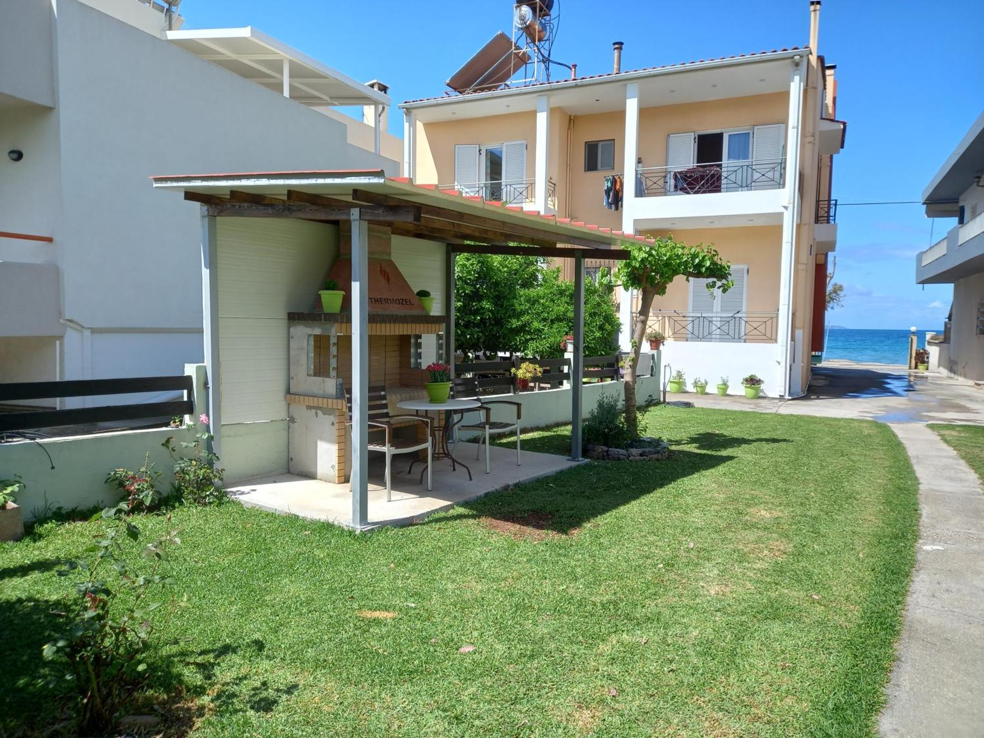 Holiday home σπίτι δίπλα στην θάλασσα *